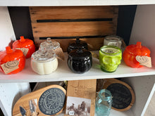 Load image into Gallery viewer, 15.2 oz Pumpkin Glass Soy Candle, 2-wick